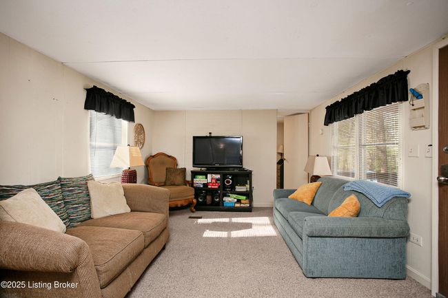 217 - 205217 Thomason Rd, House other with 4 bedrooms, 2 bathrooms and null parking in Clarkson KY | Image 11