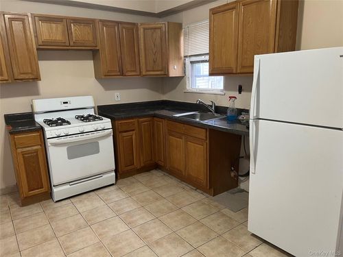 apt-1r-119-13 18th Ave, College Point, NY, 11356-2141 | Card Image