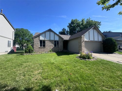 173 Algansee Dr, Troy, MI, 48083-1611 | Card Image