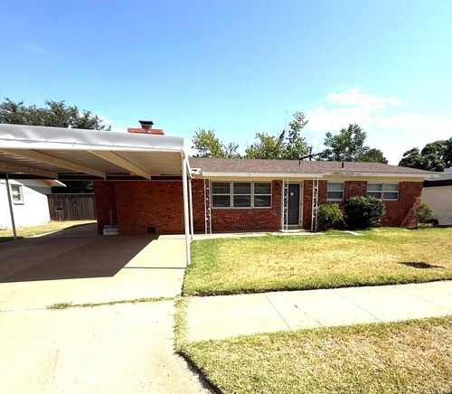 715 6th Pl, Idalou, TX, 79329-4033 | Card Image