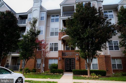 unit-4103-3009 Nicosh Cir, FALLS CHURCH, VA, 22042-1239 | Card Image