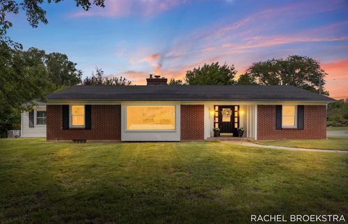 3185 Baker Park Dr, Grand Rapids, MI, 49508-1473 | Card Image