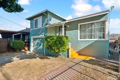 1427 102nd Avenue, House other with 2 bedrooms, 1 bathrooms and 1 parking in Oakland CA | Image 2