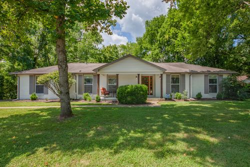 1047 Percy Warner Blvd, Nashville, TN, 37205-4126 | Card Image