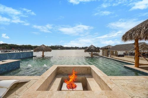 220 Pin Oak Dr, Mabank, TX, 75156-7160 | Card Image