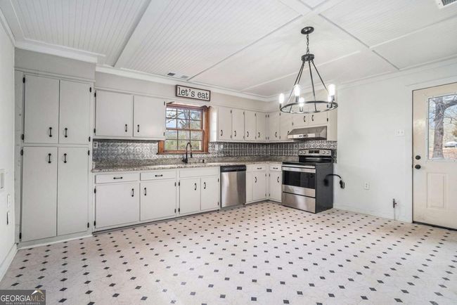 2885 Camp Mitchell Rd, House other with 2 bedrooms, 1 bathrooms and 4 parking in Loganville GA | Image 10