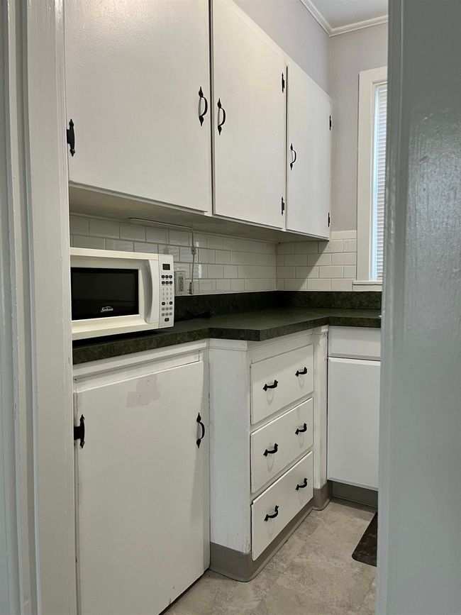 1 - 67 Forest St, Home with 3 bedrooms, 1 bathrooms and null parking in Manchester NH | Image 10