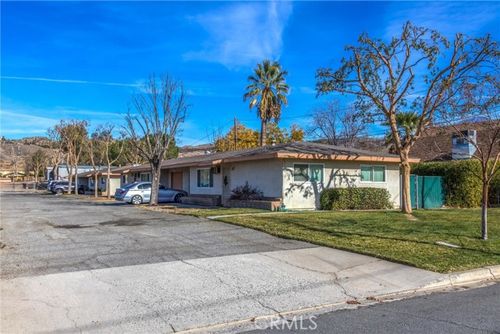 32390 Avenue D, Yucaipa, CA, 92399 | Card Image