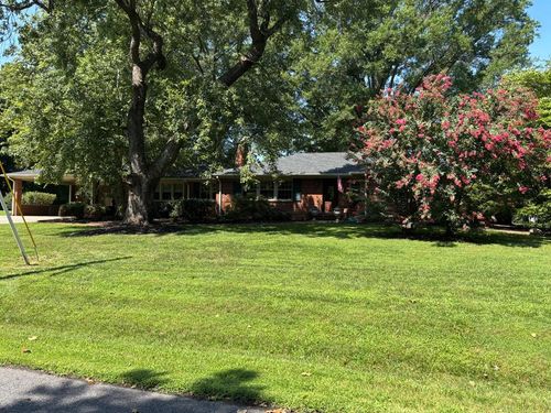 701 Fourth Ave, Farmville, VA, 23901-2109 | Card Image