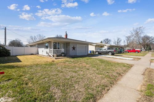 23 Oak Dr, Fort Madison, IA, 52627 | Card Image