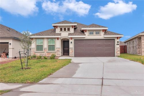 8313 N 34th Ln, McAllen, TX, 78504-6841 | Card Image