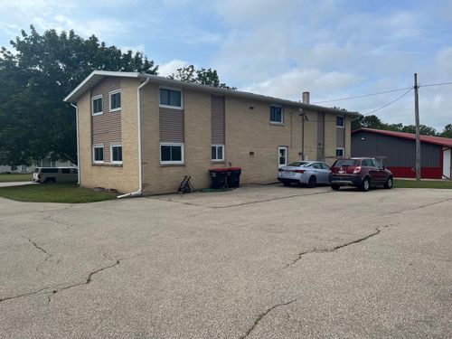 340 Robin Hood Ln, GILLETT, WI, 54124-9245 | Card Image