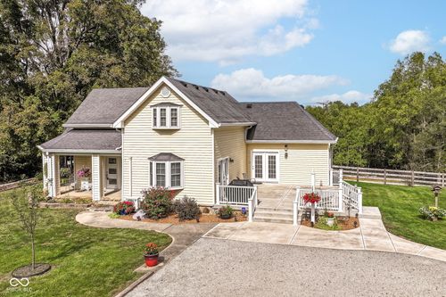 7641 S 500 W, Trafalgar, IN, 46181-9195 | Card Image