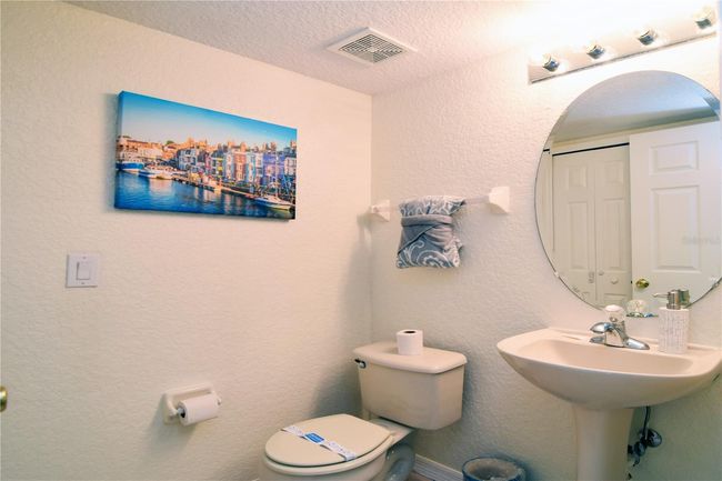 Half bathroom on first floor | Image 20