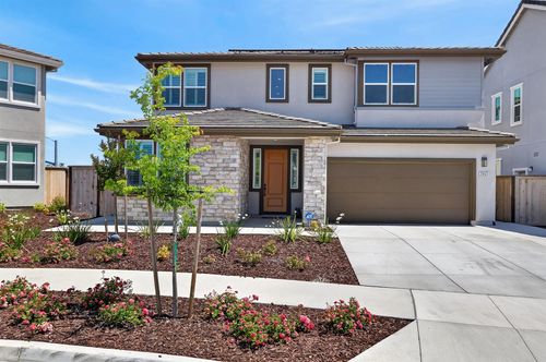 2063 Gravel Bar Way, Sacramento, CA, 95832-8011 | Card Image