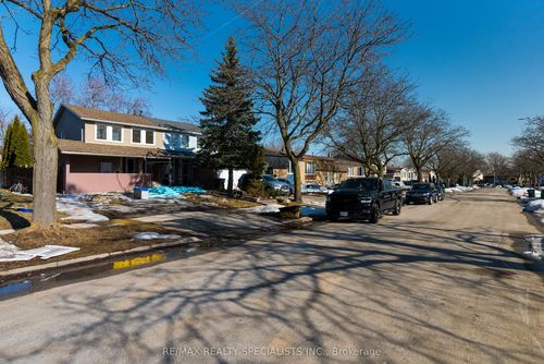 upper-6419 Chaumont Cres, Mississauga, ON, L5N2M7 | Card Image