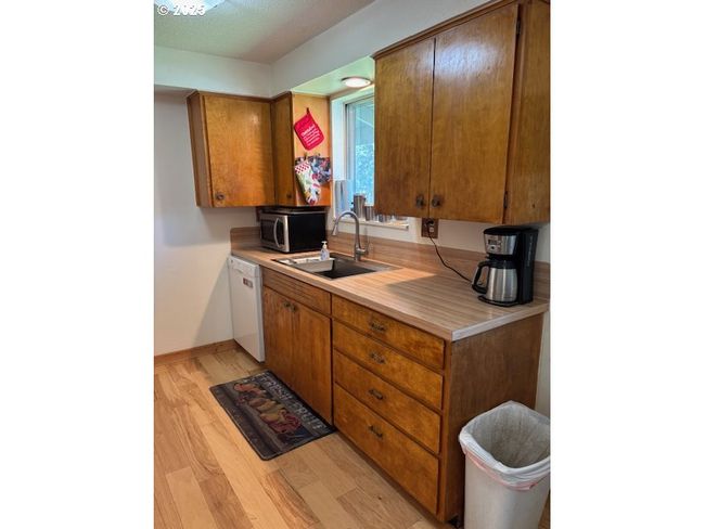 Kitchen | Image 13
