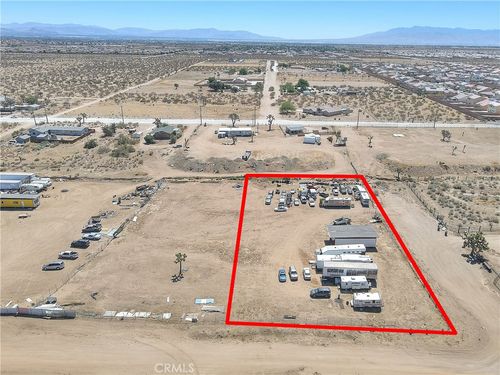 11525 Cactus Rd, Phelan, CA, 92371 | Card Image