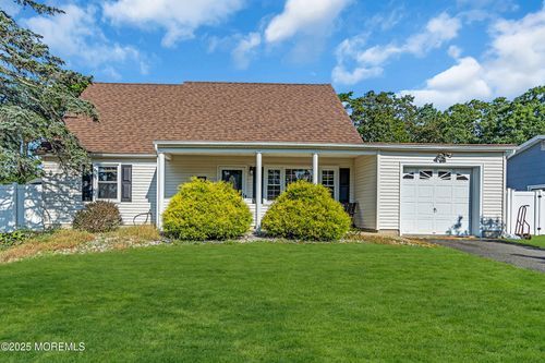 130 Shasta Ln, Toms River, NJ, 08753-1834 | Card Image