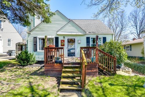1865 9th St Sw, Akron, OH, 44314-3055 | Card Image