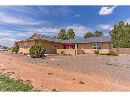 886 S Camino De Bravo, Pueblo, CO, 81007-3121 | Card Image