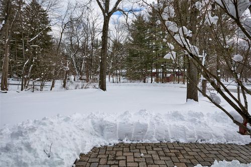 16 Relyea Ter, Wappingers Falls, NY, 12590-5825 | Card Image