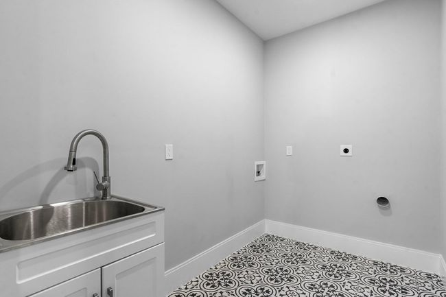 21 Jayne Rd, House other with 5 bedrooms, 4 bathrooms and 2 parking in Needham MA | Image 34
