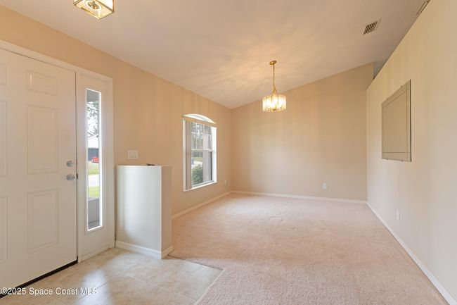 466 Olney St Sw, House other with 3 bedrooms, 2 bathrooms and null parking in PALM BAY FL | Image 8