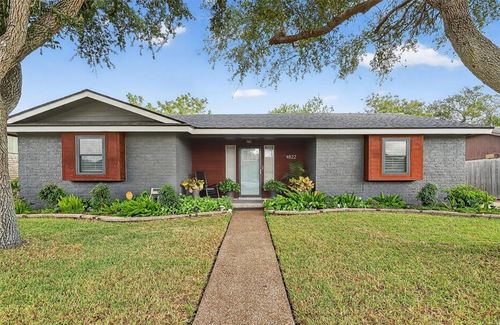 4822 Goldeneye Dr, Corpus Christi, TX, 78413-2320 | Card Image