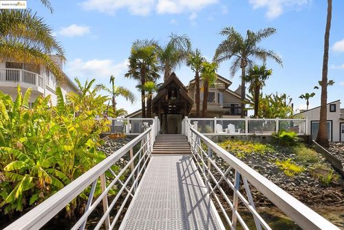 5090 Double Point Way, Discovery Bay, CA, 94505-9494 | Card Image