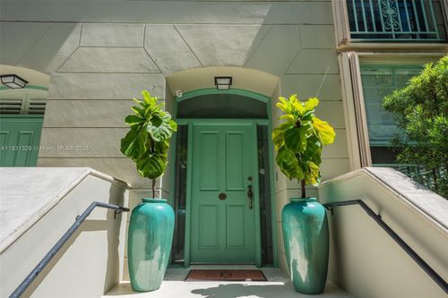 101-618 Valencia Ave, Coral Gables, FL, 33134-5635 | Card Image