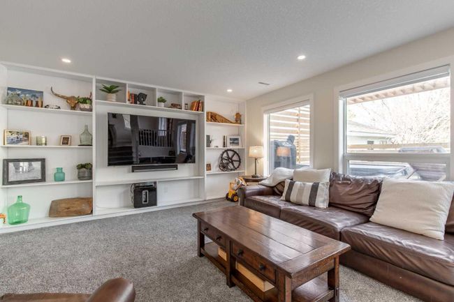 23 Canyon Close W, Home with 4 bedrooms, 3 bathrooms and 5 parking in Lethbridge AB | Image 20