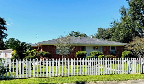 801 N 57th Ave, Pensacola, FL, 32506-4655 | Card Image