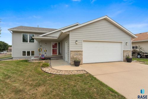 406 S Eastern Ave Avenue, Hartford, SD, 57033 | Card Image