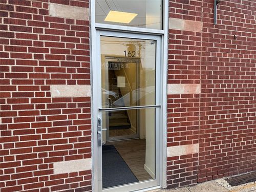 4-162 2nd St, Mineola, NY, 11501-4019 | Card Image