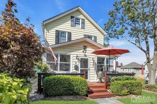 2 Riker St, Highlands, NJ, 07732-1914 | Card Image