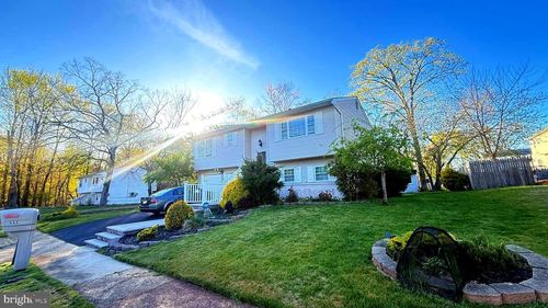 111 Spray Blvd, Neptune, NJ, 07753-2914 | Card Image