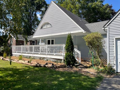 125 Old Sachems Head Rd, Guilford, CT, 06437-3120 | Card Image