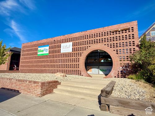 1547 S 1100 E, Salt Lake City, UT, 84105-2439 | Card Image
