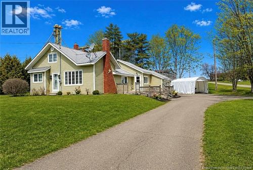 834 Central St, Centreville, NB, E7K2E7 | Card Image