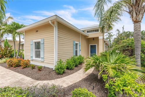 302 67th St, Holmes Beach, FL, 34217-1315 | Card Image