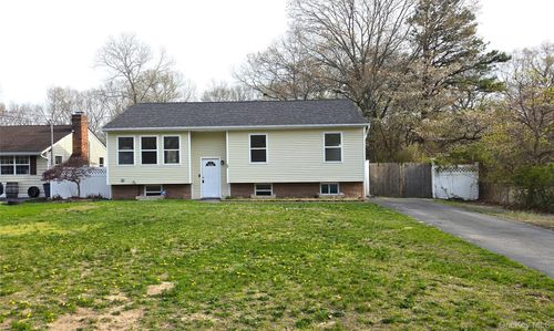 6A Murray Lane, Brookhaven, NY, 11727 | Card Image