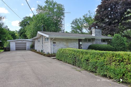 5717 Liberty St, Richmond, IL, 60071-9414 | Card Image