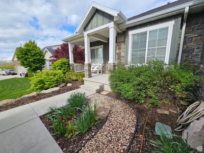 Craftsman inspired home with covered porch | Image 3