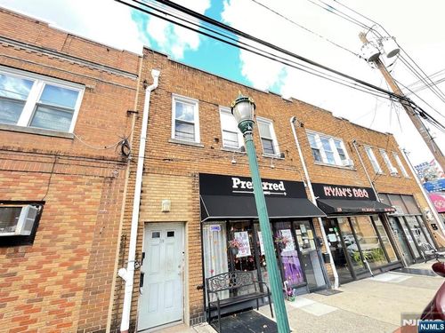 239 Stuyvesant Ave, Lyndhurst, NJ, 07071-1745 | Card Image