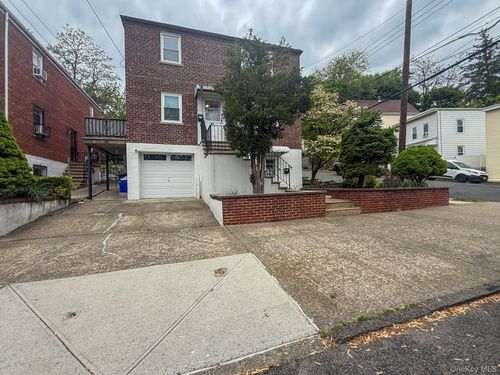 1-87 Alexander Ave, Yonkers, NY, 10704-4285 | Card Image
