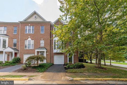 4273 Upper Park Dr, FAIRFAX, VA, 22030-8507 | Card Image
