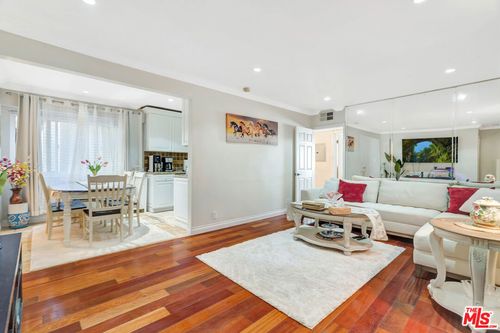 105-4610 Densmore Ave, Encino, CA, 91436-3461 | Card Image