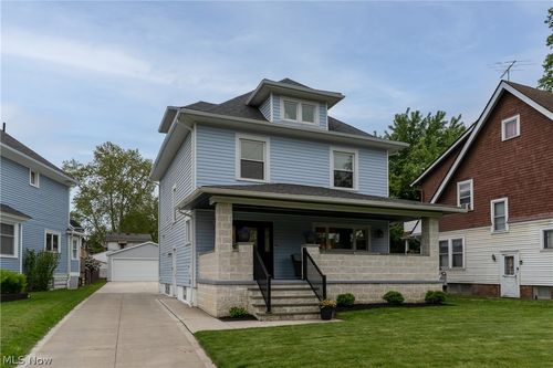 3880 Washington Park Blvd, Newburgh Heights, OH, 44105-3180 | Card Image