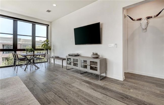 APT-319 - 800 Embassy Dr, Condo with 2 bedrooms, 2 bathrooms and null parking in Austin TX | Image 11